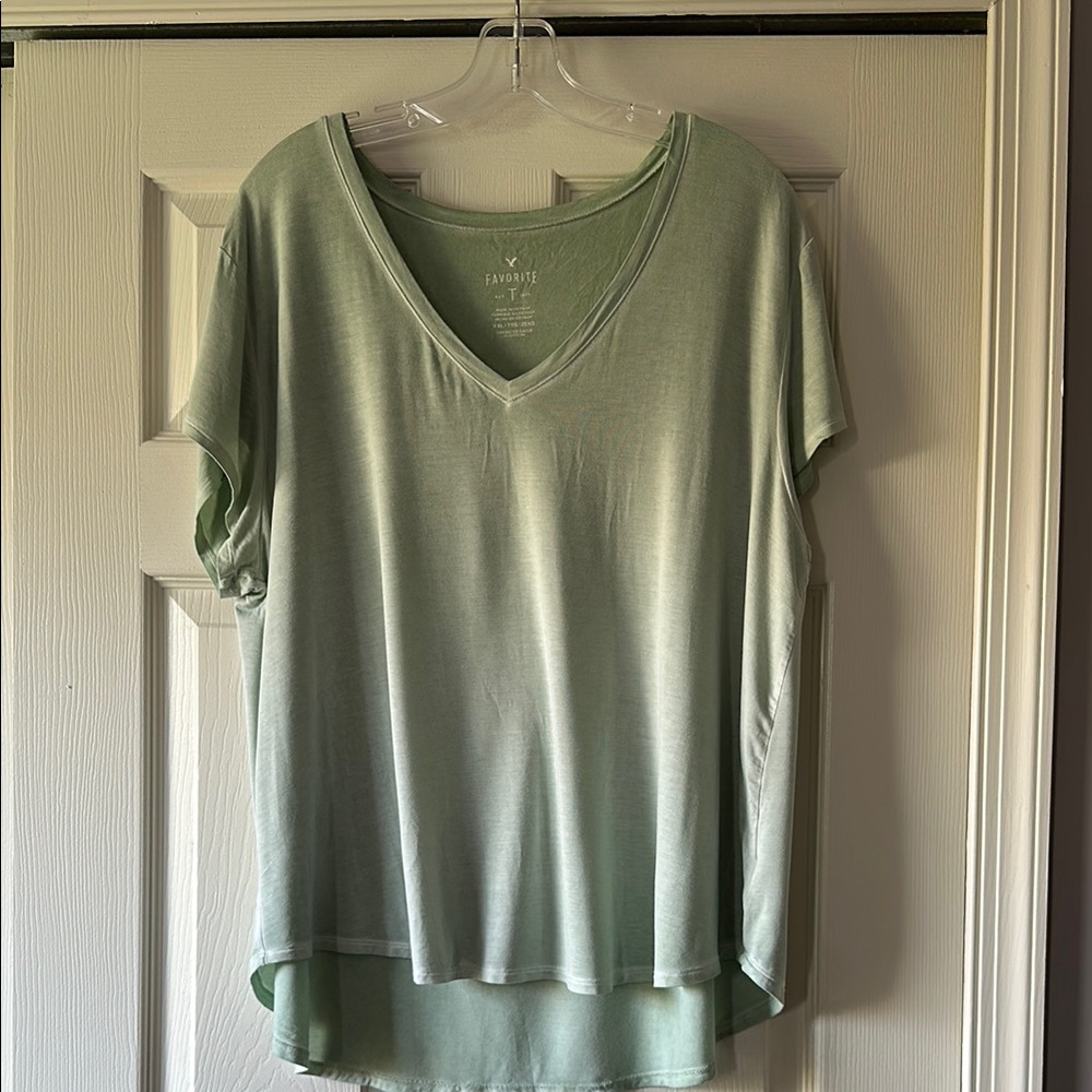 American Eagle Outfitters Green Relaxed V-Neck T-Shirt